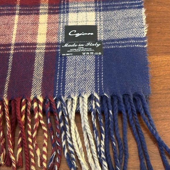 NWOT Unisex Navy & Wine Brushed Acrylic Scarf Italy - Picture 2 of 7